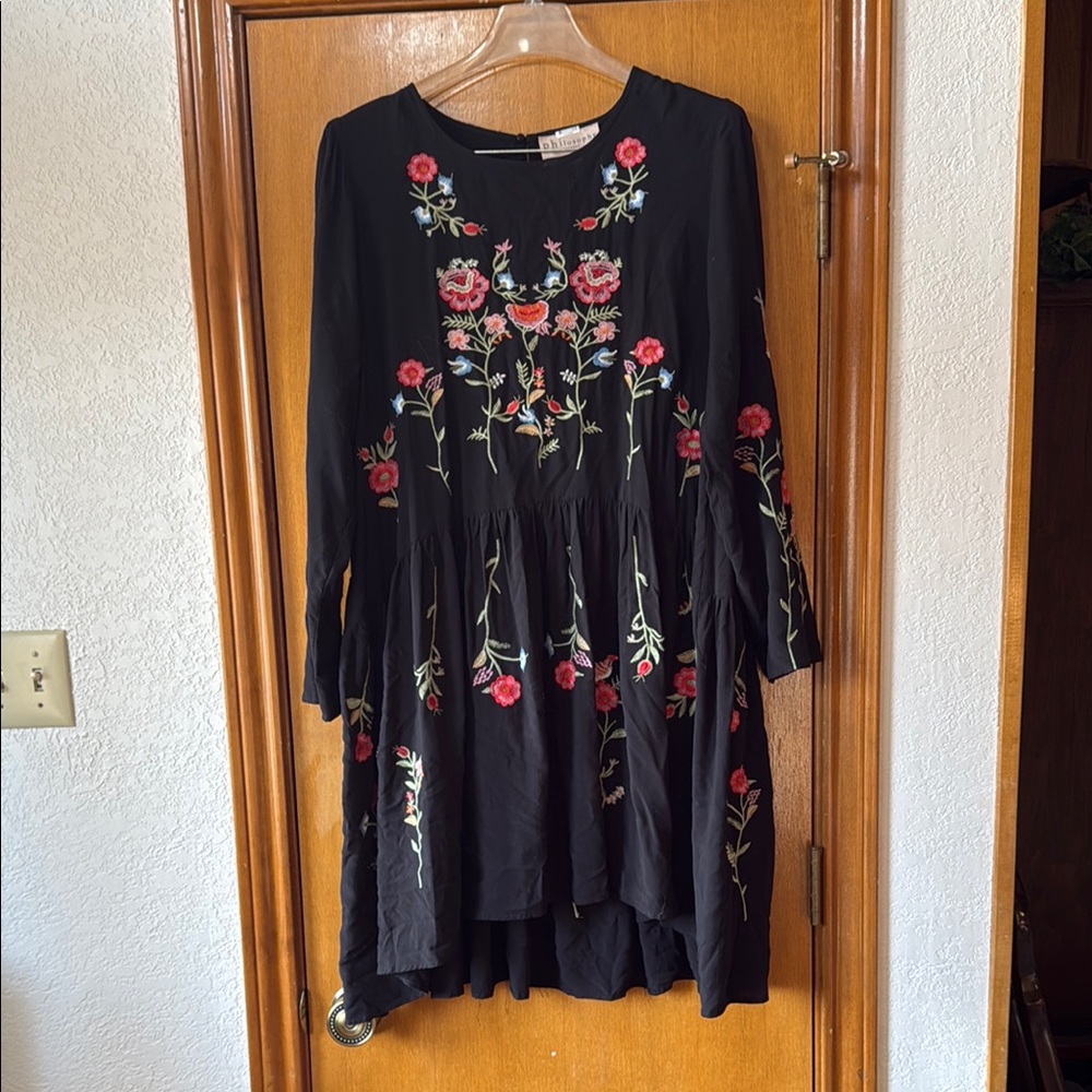 PHILOSOPHY Floral Embroidered Black Dress